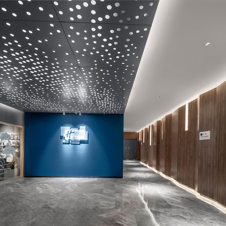 Holiday Inn Express Zhuhai Gongbei By Ihg Buitenkant foto