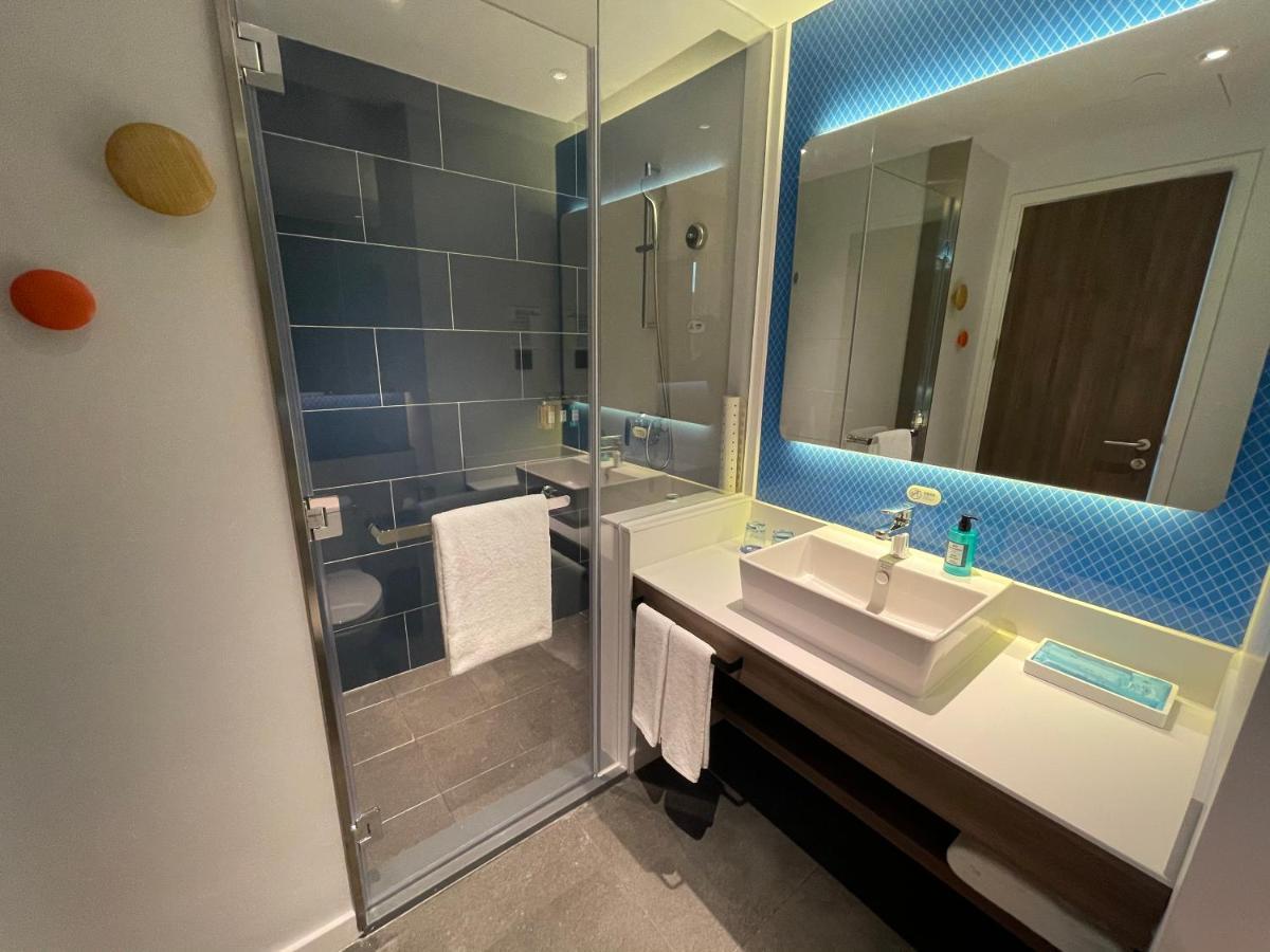 Holiday Inn Express Zhuhai Gongbei By Ihg Buitenkant foto