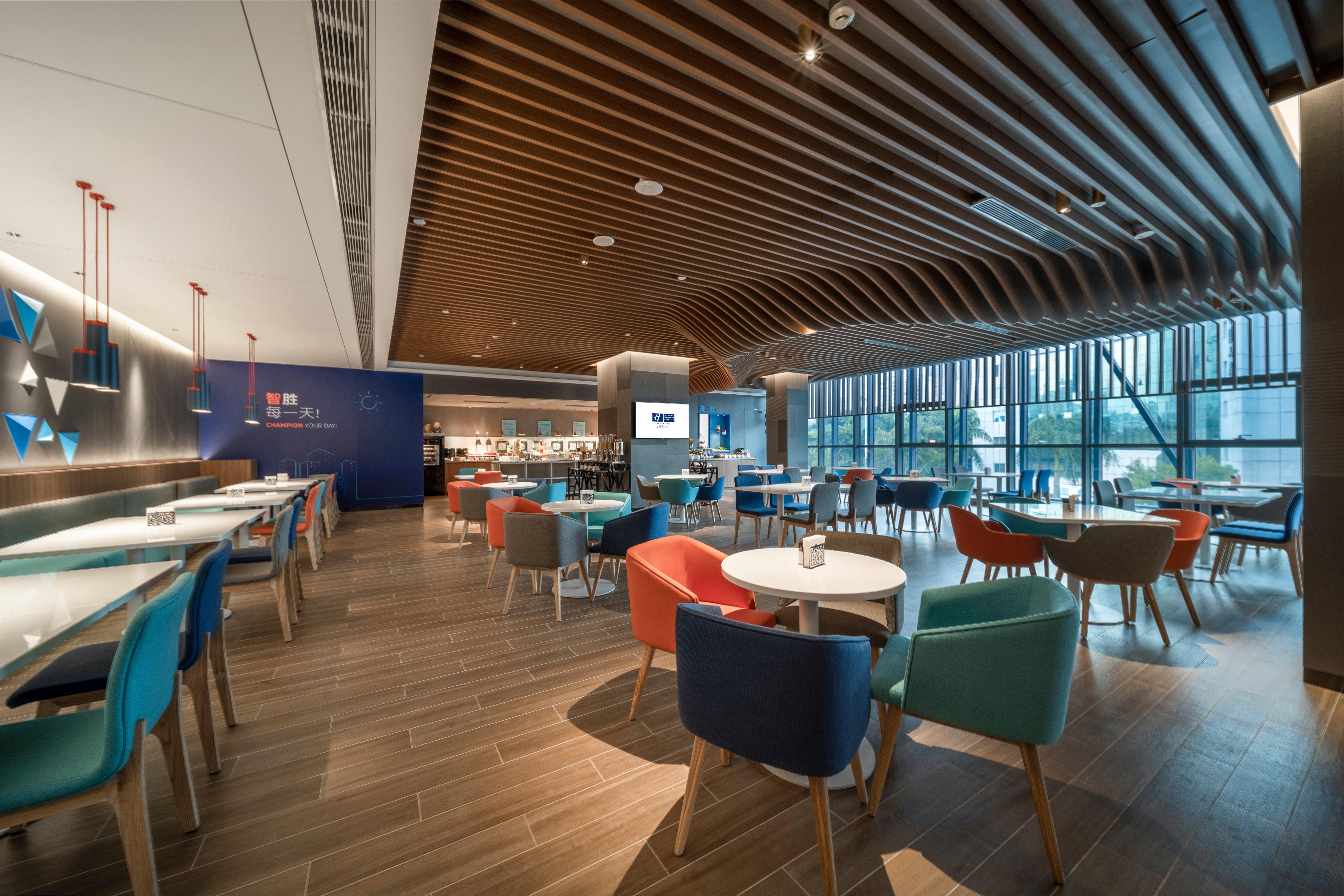 Holiday Inn Express Zhuhai Gongbei By Ihg Buitenkant foto