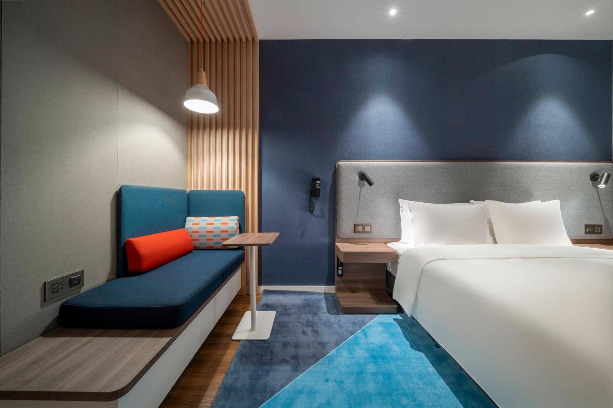 Holiday Inn Express Zhuhai Gongbei By Ihg Buitenkant foto